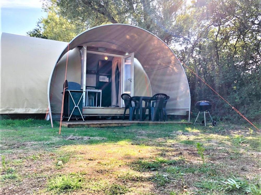 Camping Le Brochet Peronne  Exterior photo